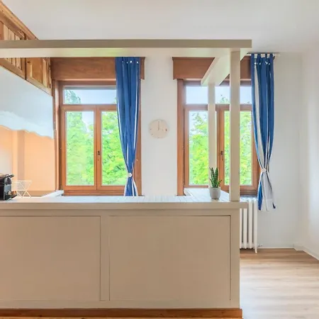 Apartament 2 Bedroom Near Tram & Metro