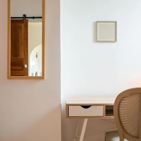 2 Bedroom Near Tram & Metro Apartament Tourcoing