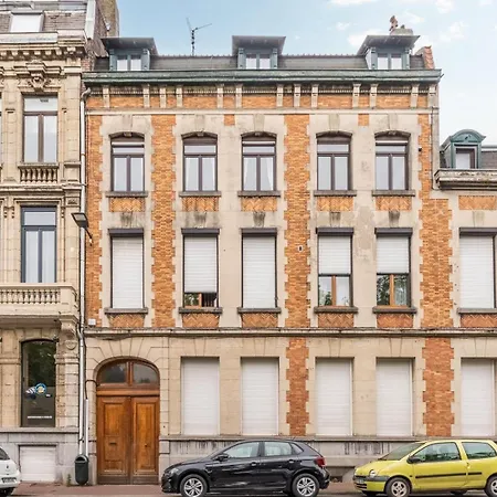 Apartament 2 Bedroom Near Tram & Metro *
